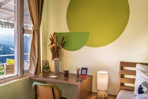 مساحة عمل للكمبيوتر المحمول وواي فاي مجانًا