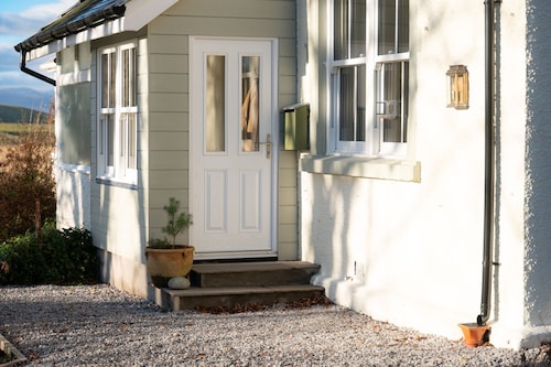 Craignair - a house that sleeps 4 guests in 2 bedrooms