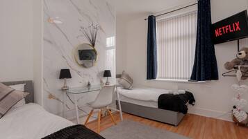 Iron/ironing board, WiFi, bed sheets