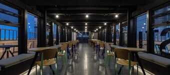 Chengdu Desti Youth Park Hostel TaiKooLi