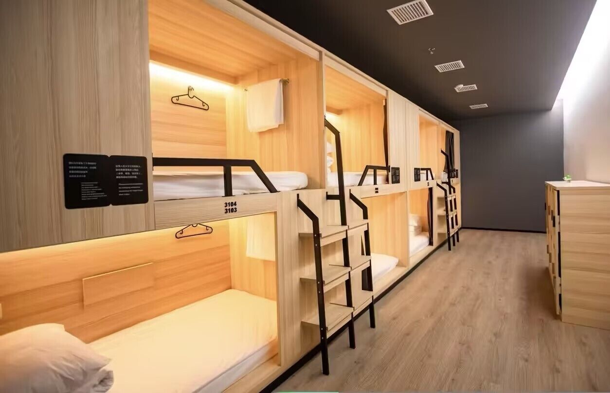 免费 WiFi、床单