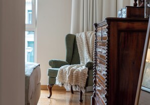 Interior - Funcho 91 - Spacious 100m² Apt - Panoramic Views - Free Parking - Madeira (Funchal)