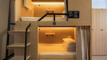 Down duvets, bed sheets