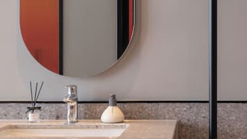 Asrama Umum, menghadap pantai | Selimut bulu angsa, kedap suara, dan seprai linen