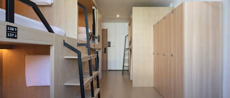 Basic-Dreibettzimmer | Daunenbettdecken, Bettwäsche