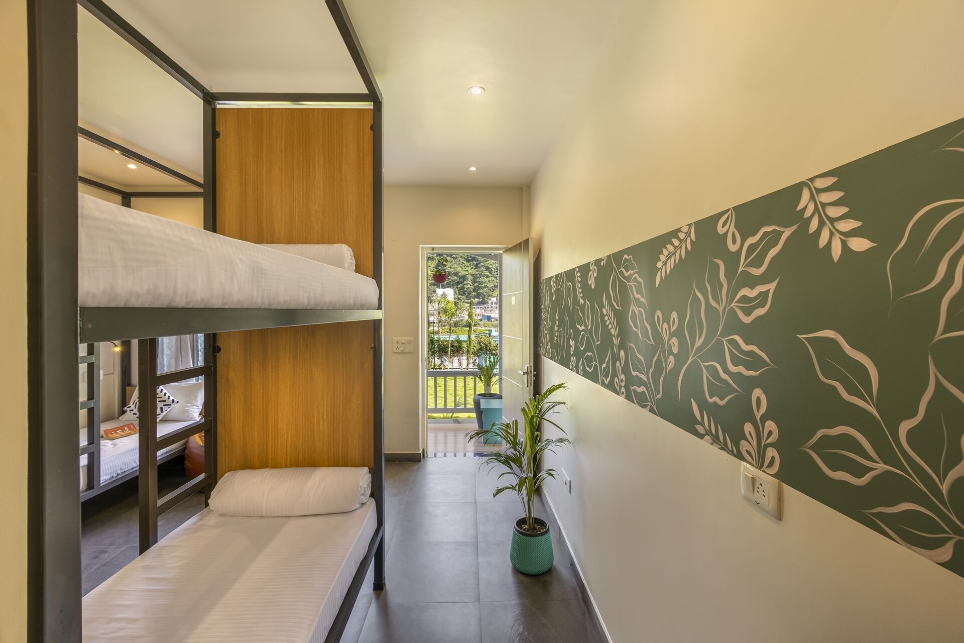 A Bed in 6 Bed Mixed Dorm