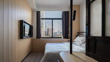 Elite Room, City View | Free WiFi