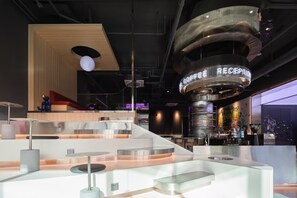 Reception - Hangzhou Desti Youth Park Hostel (Hangzhou)