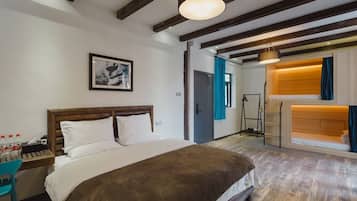 Parent-child 4-person Room | Free WiFi