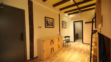 Bed in 6- Beds Male Superior room | Free WiFi