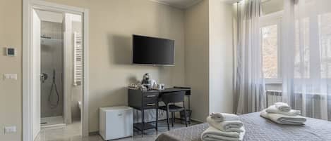 Fer et planche à repasser, Wi-Fi, draps fournis