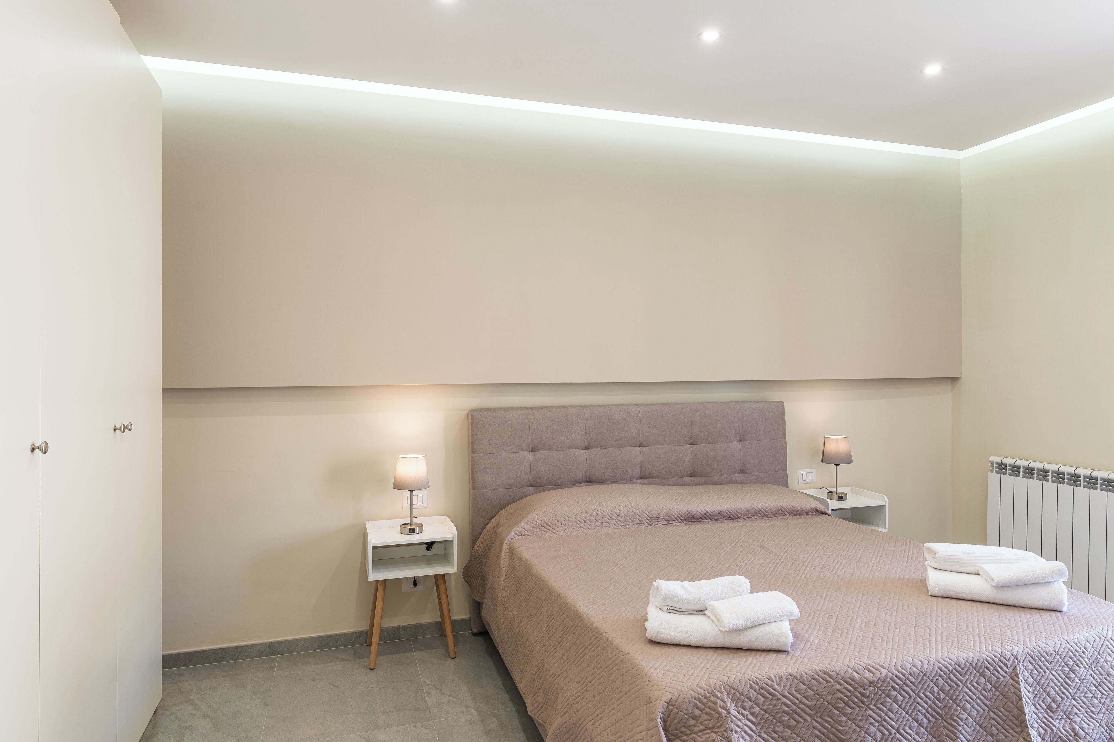 Bügeleisen/Bügelbrett, WLAN, Bettwäsche