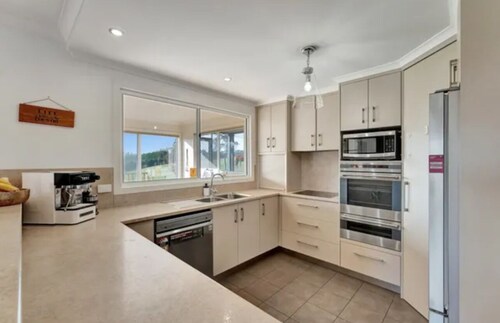 Coralie Park Farm Stay - Central location.