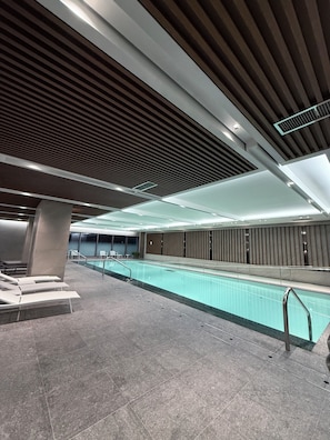 Pool - High-floor luxury loft with a private terrace and panoramic Han River view (Seoul)