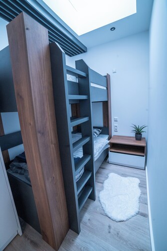 Haus 1: 8 hochwertige Ferienhäuser mit privater Sauna & Jacuzzi am Süßen See