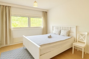 2 bedrooms, free WiFi, bed sheets, wheelchair access