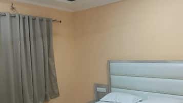 Standard Room | Rollaway beds, free WiFi, bed sheets