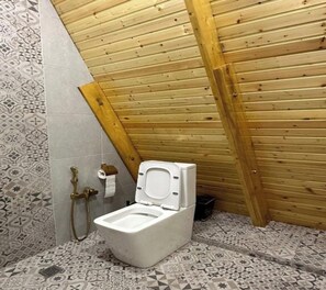 Hårtork och handdukar