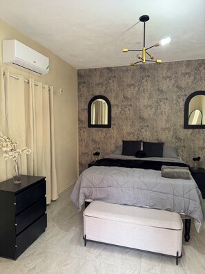 2 bedrooms, WiFi, bed sheets