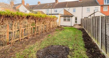 Room-private Room, Closer to Train Stati