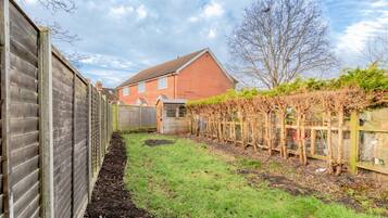 Shared Dormitory, 1 Bedroom | Garden