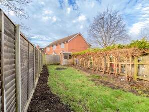 Shared Dormitory, 1 Bedroom | Garden