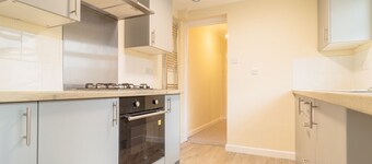 Room-private Room, Closer to Train Stati