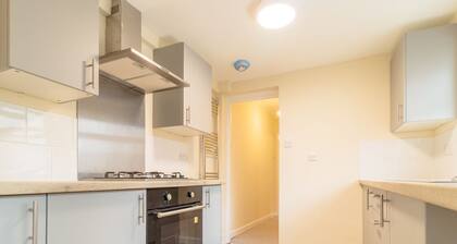 Room-private Room, Closer to Train Stati