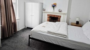 Unclassified image, 5 of 11, button - Room-private Room, Closer to Train Stati (Aldershot)