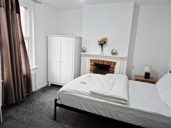 Room-private Room, Closer To Train Stati - Farnham