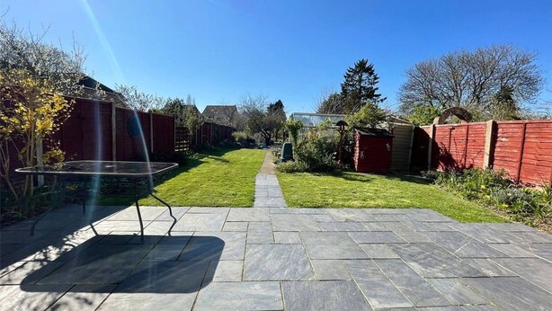 Shared Dormitory, 1 Bedroom, City View | Garden - Room-cozy Guest Room in Family Home, Clo (Aldershot)