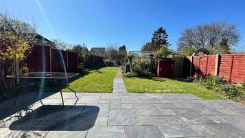 Shared Dormitory, 1 Bedroom, City View | Garden