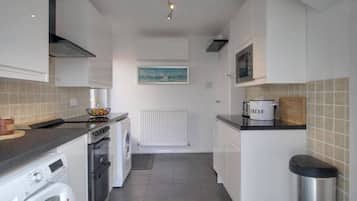 Shared Dormitory, 1 Bedroom, City View | Interior