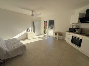 Private kitchen - 🌟 Premium studio with terrace - Sea & mountain view - Ajaccio (periphery) (Cuttoli corticchiato)