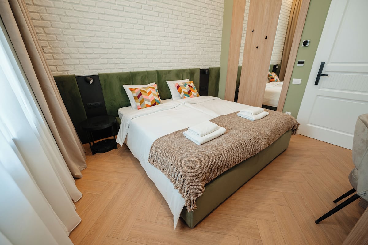 Kamar Double | Meja kerja dan Wi-Fi gratis