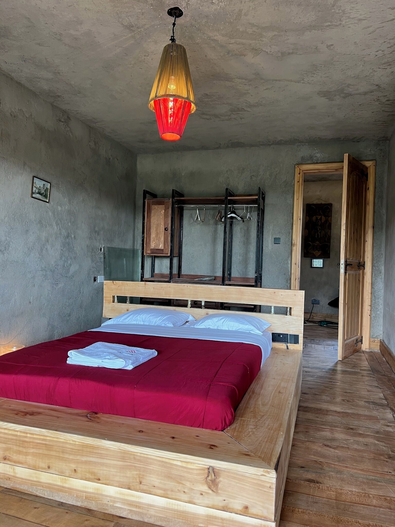 Luxury House, 5 Bedrooms, Kitchen, Mountain View | Memory foam beds, bed sheets