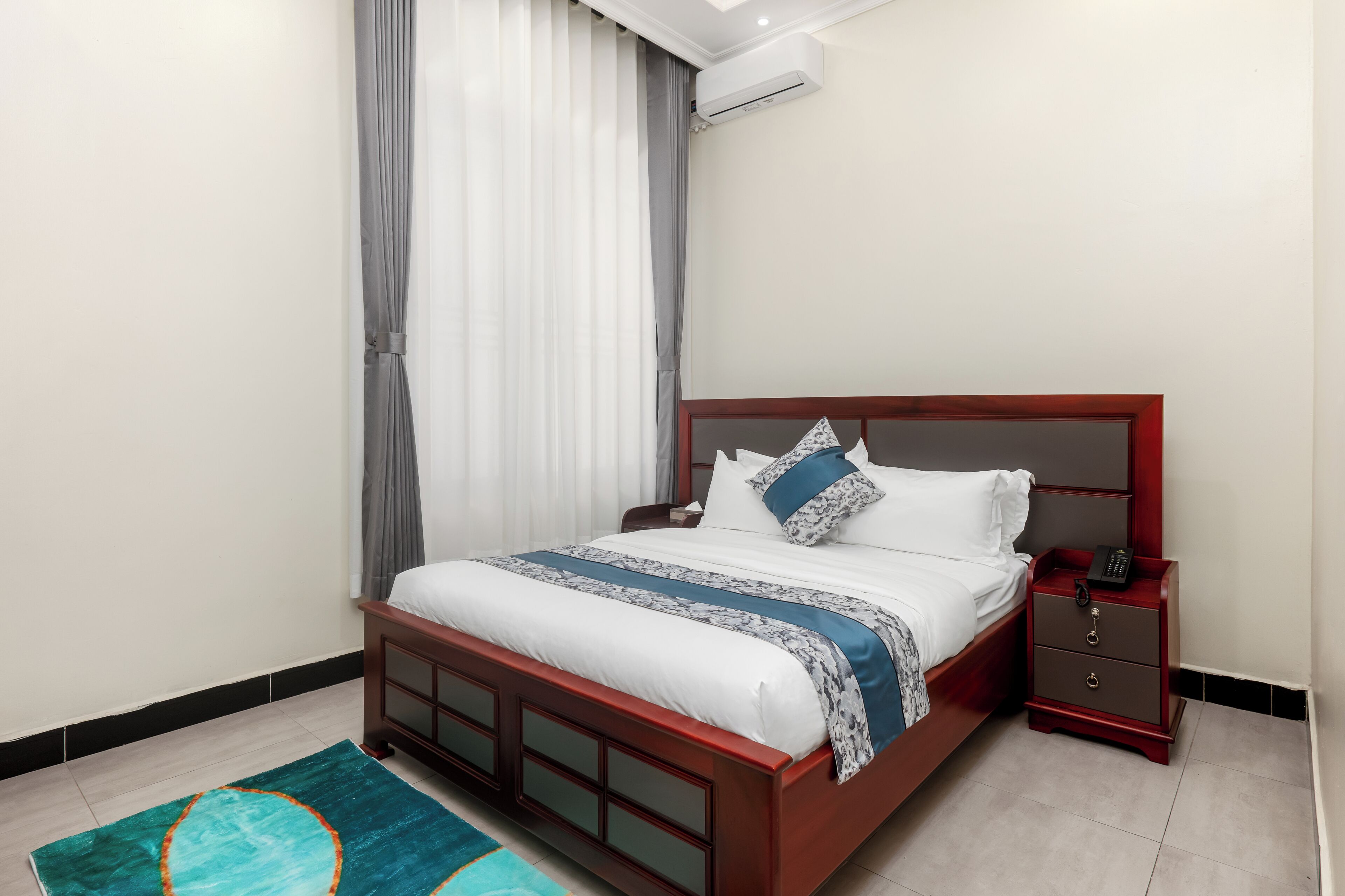 Single Room, Balcony, City View | In-room safe, desk, laptop workspace, blackout drapes