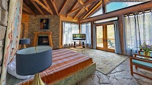 1 habitación, tabla de planchar con plancha, wifi gratis y ropa de cama 