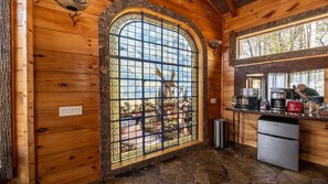 Interior - Romantic Views- Ultimate Mountain Views, Romance, King Suite (Gatlinburg)