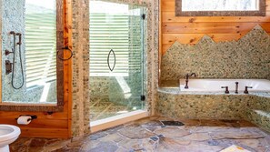 Towels - Romantic Views- Ultimate Mountain Views, Romance, King Suite (Gatlinburg)