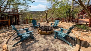 Terrace/patio - Secret Romance- Ultimate Mountain Views, Romance, King Suite (Gatlinburg)