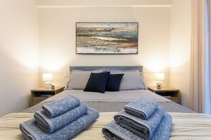 Iron/ironing board, Internet, bed sheets - Sun Apartment - Sunstone Stoupa (Stoupa)
