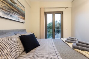 Iron/ironing board, Internet, bed sheets - Sun Apartment - Sunstone Stoupa (Stoupa)
