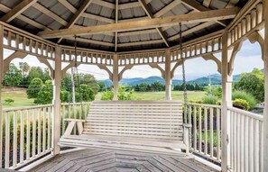 Terrace/patio - Ground Floor Condo | Golf Course Views | NO Stairs | Free Dollywood Tickets (Pigeon Forge)
