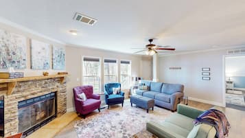 House (4 Bedrooms) | Interior