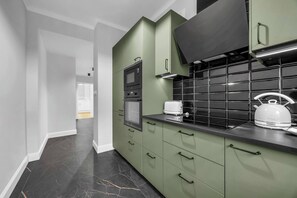 Fridge, microwave, oven, stovetop - 2-Bedroom Downtown Apt - 75m2, A/C and Balcony - by Rentujemy (Warszawa)