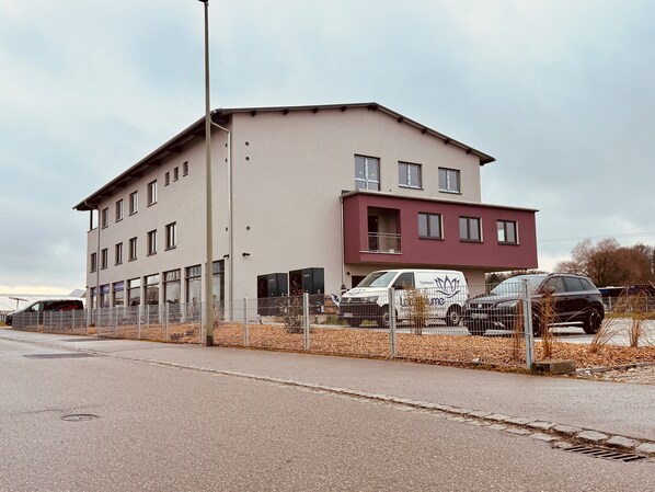 Terrace/patio - PEN Smart Hotel (Türkheim)