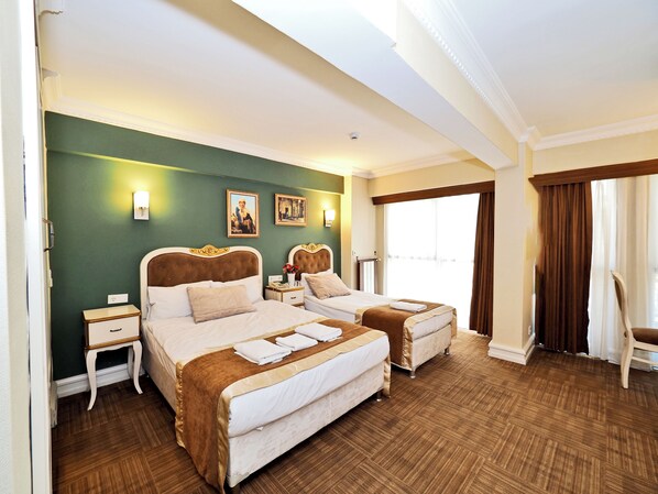 Premium bedding, minibar, iron/ironing board, free WiFi - ELYSİON HOTEL (İstanbul)