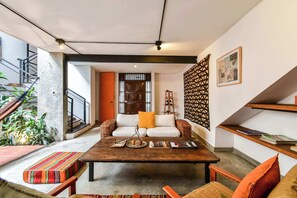 บ้านพัก | 5 ห้องนอน, อินเทอร์เน็ตความเร็วสูง