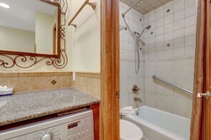 Bathroom - Vs551 Village Square 1 Br 1 Ba 1 Bedroom Condo (Copper Mountain)